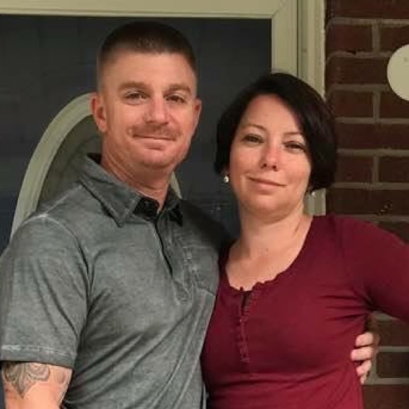 POSH AMBASSADOR, TOP SELLER, QUICK SHIPPER - Picture 2 of 6